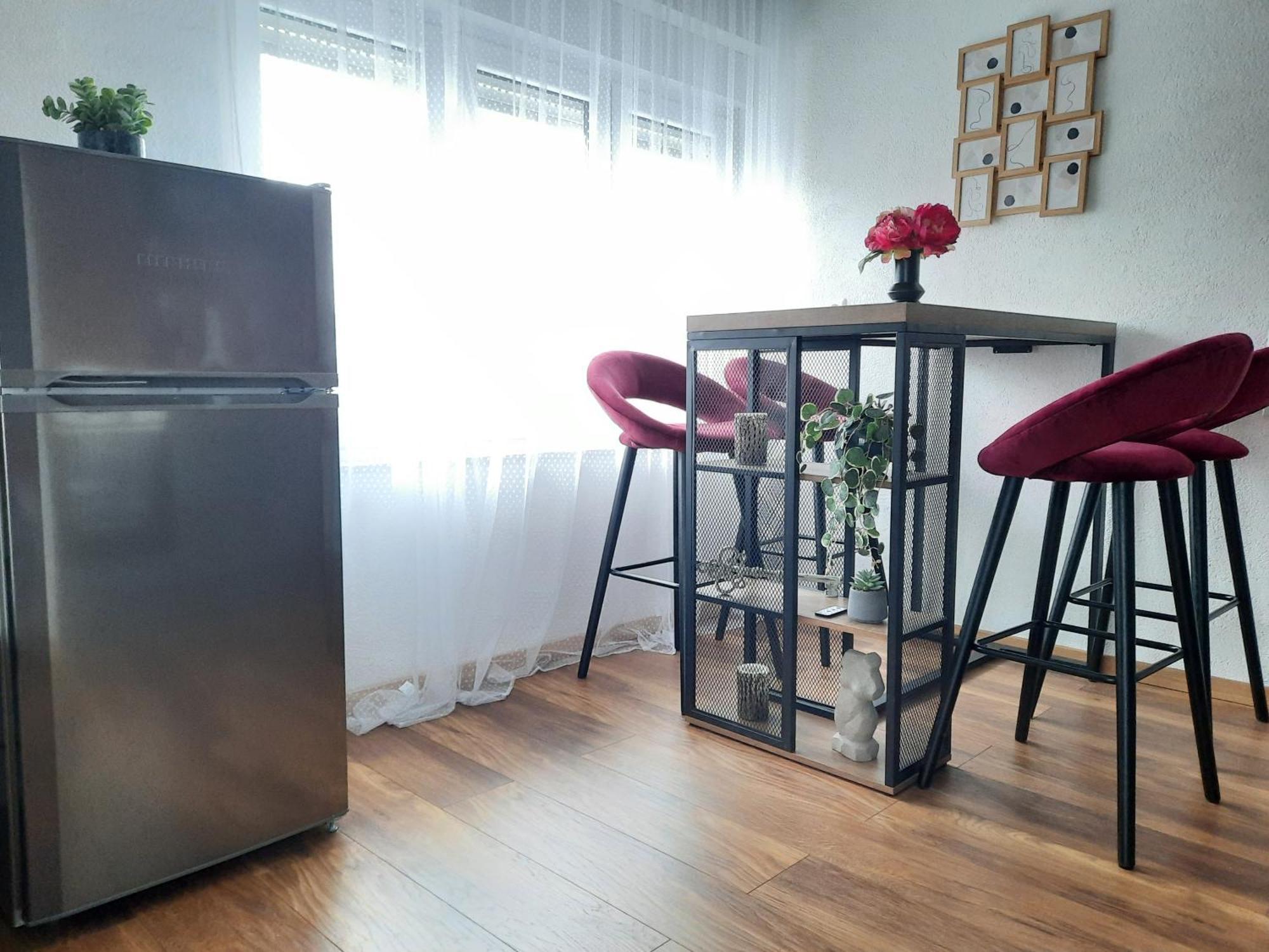 Apartman Twins Self Check In & Self Check Out Otočac Exterior foto
