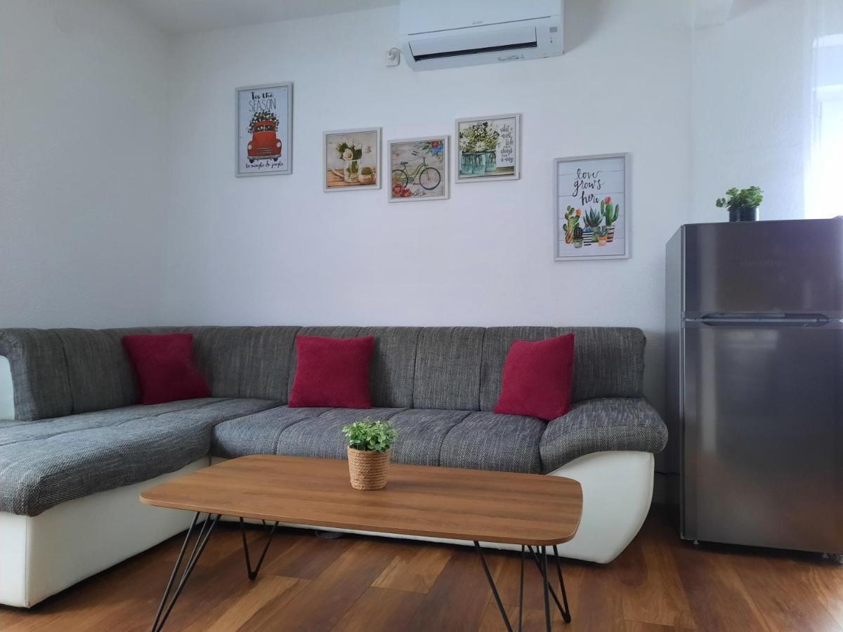 Apartman Twins Self Check In & Self Check Out Otočac Exterior foto
